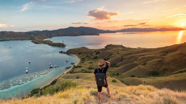 Mengejar Sunset Akhir Tahun Teromantis di Labuan Bajo