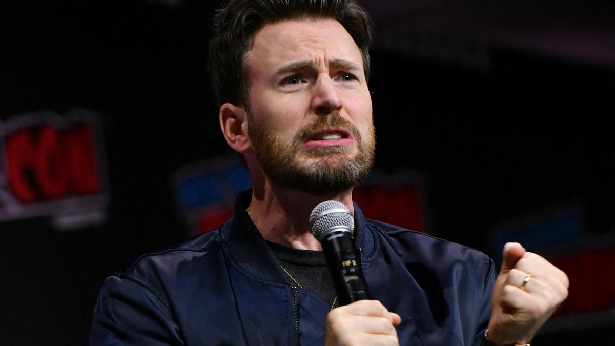 Chris Evans Bantah Gabung ke Avengers: Doomsday, Ngaku Sudah Pensiun dengan Bahagia