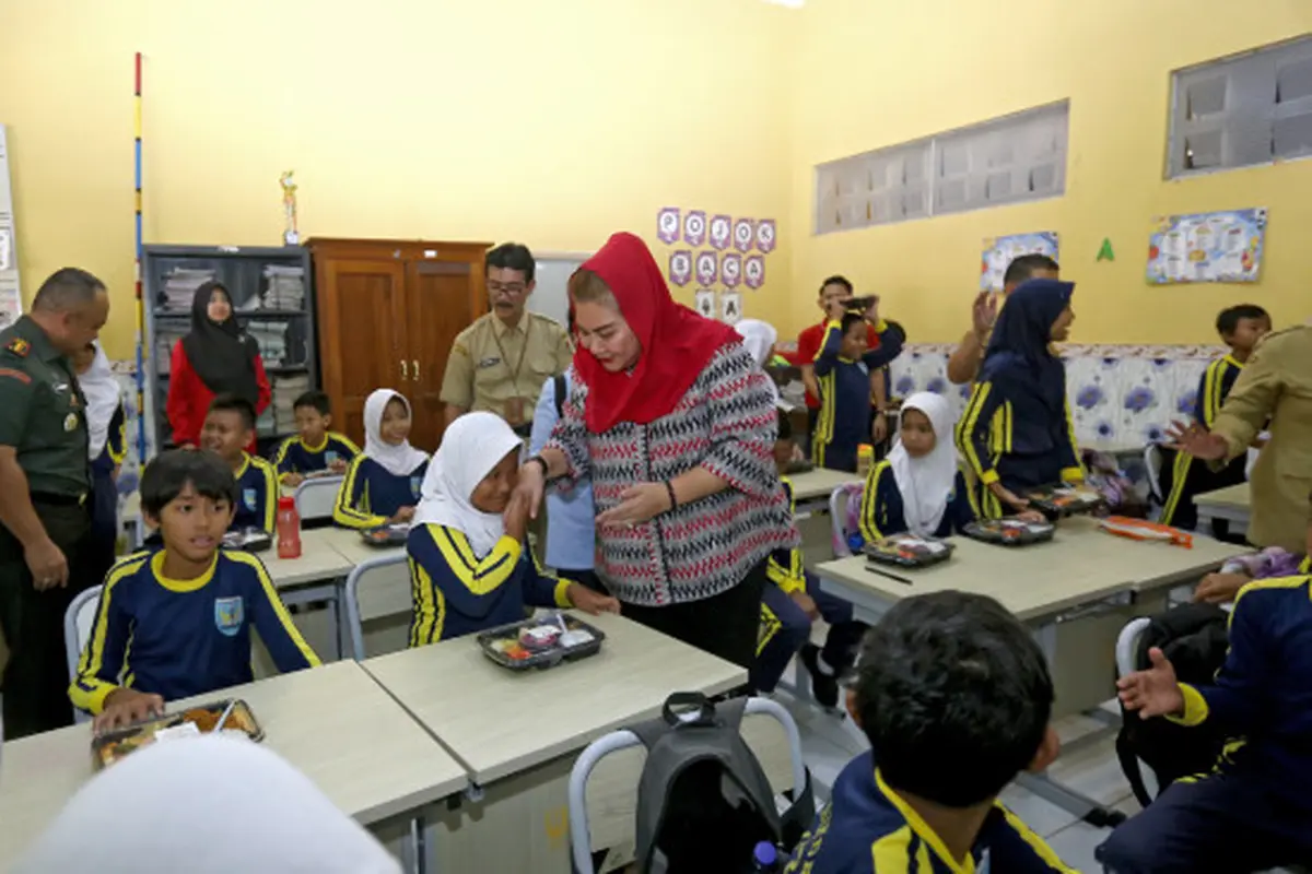 Dorong Perputaran Ekonomi, Mbak Ita Pastikan Menu Makan Siang di Kota Semarang Kekinian dan Bergizi