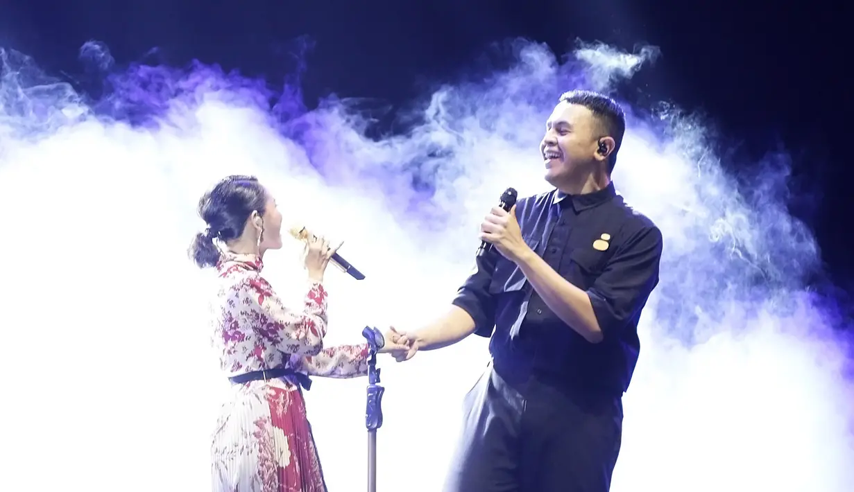 Tulus Konser Sewindu (Bambang E Ros/Fimela.com)