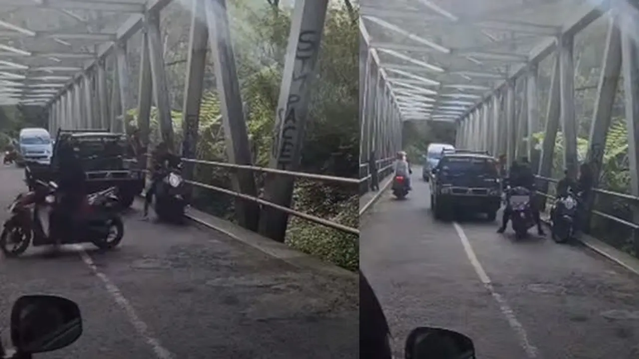 Pemotor parkir di Jembatan Cangar