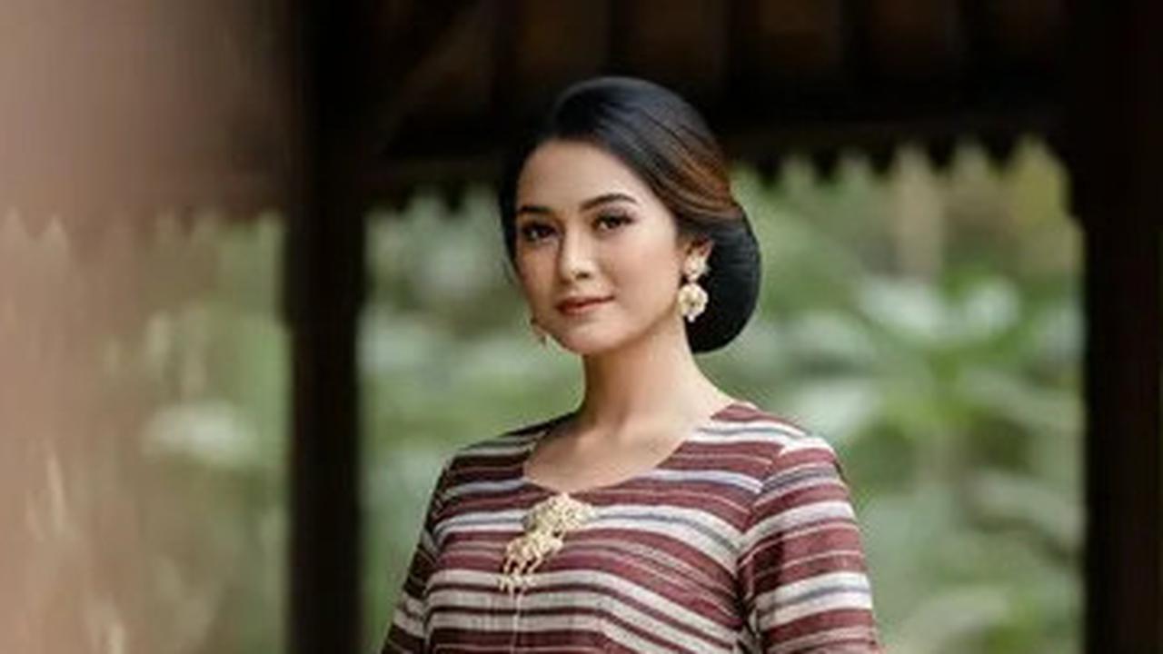 7 Model Baju Lurik Adat Jawa yang Stylish, Kombinasi Tradisi dan Tren Fashion Masa Kini
