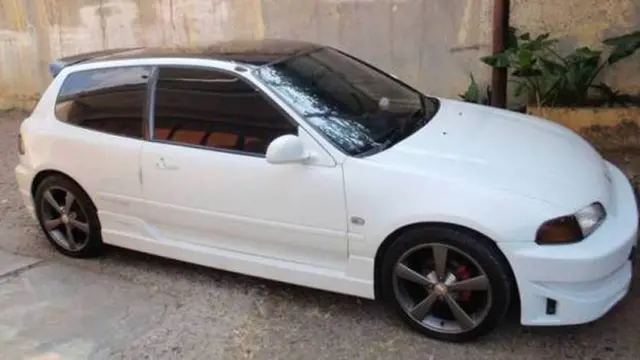 Honda Civic Estilo