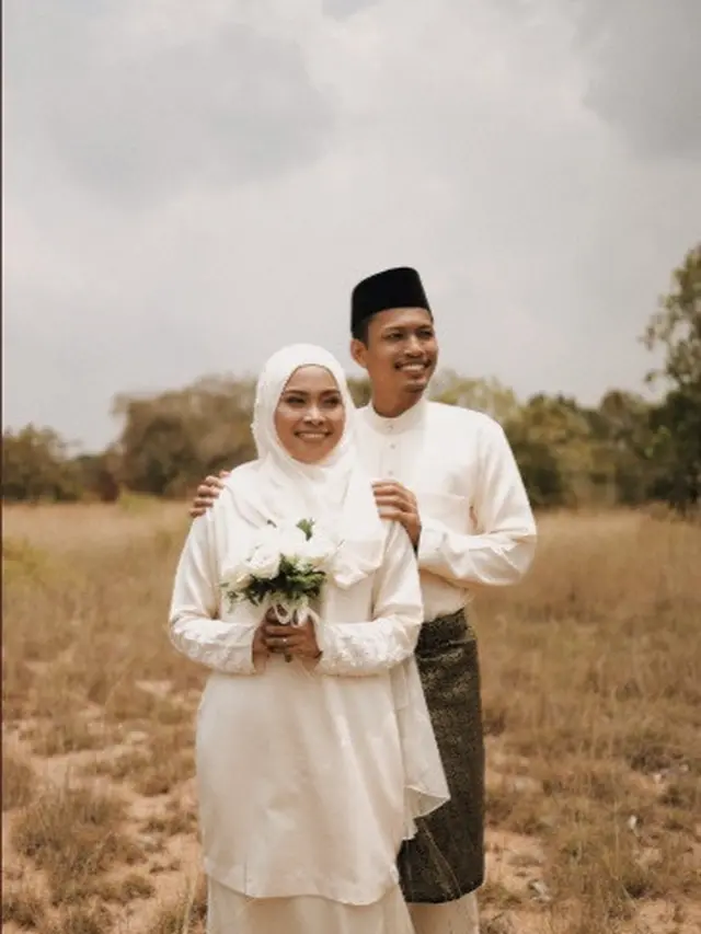 pengantin foto di tengah jalan