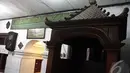 Lokasi Langgar Tinggi Pekojan berjarak hanya sekitar 160 meter dari Masjid Jami AnNawier, arah ke Timur, memunggungi Kali Angke, Jakarta, Sabtu (12/7/2014) (Liputan6.com/Faizal Fanani)