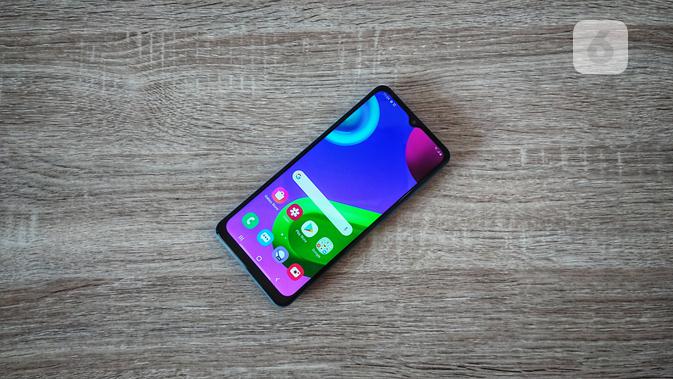 Smartphone Samsung Galaxy M02. Liputan6.com/Mochamad Wahyu Hidayat