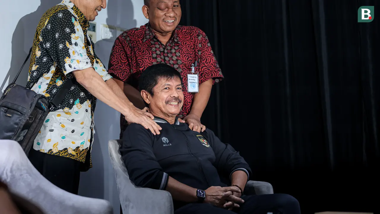 Foto: Hampir 24 Jam Fokus Mikirin Timnas Indonesia U-17, Indra Sjafri Dapat Pijatan usai Berikan Keterangan Terbaru untuk Wartawan