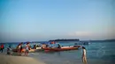 <p>Pulau Harapan yang merupakan salah satu gugusan di Kepulauan Seribu ini menyimpan pemandangan yang sungguh menajubkan untuk memanjakan mata, Jakarta, Senin (25/8/14). (Liputan6.com/Faizal Fanani)</p>