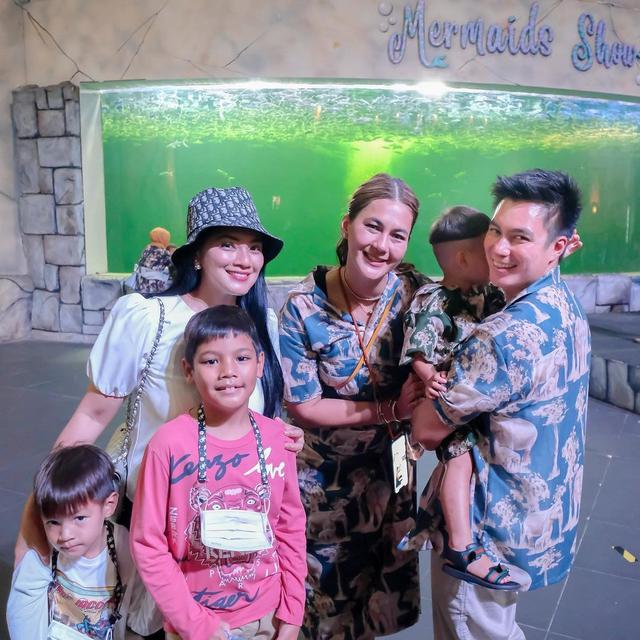 Kiano Tiger Wong buah hati dari Baim Wong dan Paula Verhoeven, baru saja berulang tahun ke 2 pada 27 Desember 2021. Keluarga tersebut pun kompak mengenakan pakaian kasual dengan tema gajah. Dok. Tangkapan layar @baimwong