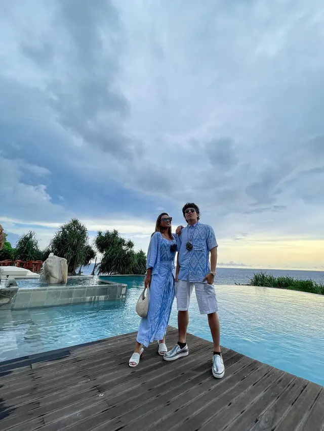 Atta Halilintar dan Aurel Hermansyah. (Foto: Instagram @aurelie.hermansyah)