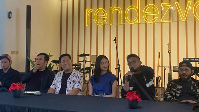 Andika Naliputra kembali ke panggung musik dengan membentuk band baru bernama Think A Belle.