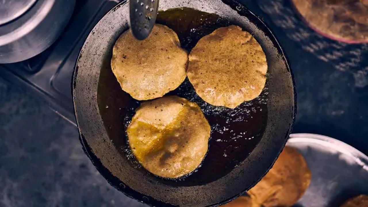 Cara Membuat Gorengan Renyah Tanpa Baking Soda, Trik Simpel untuk Camilan Sehat