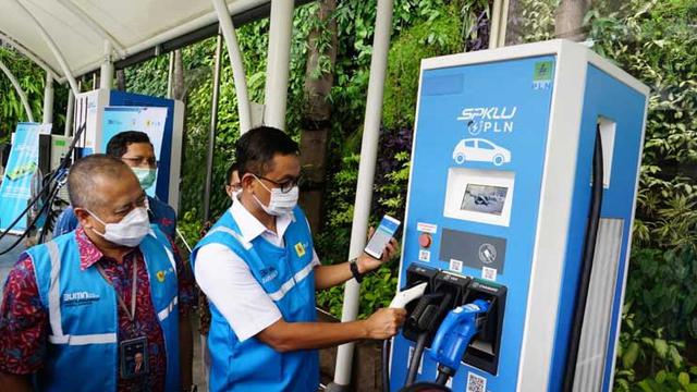 PLN Luncurkan Aplikasi Charge.In untuk Mengisi Mobil Listrik (PLN)