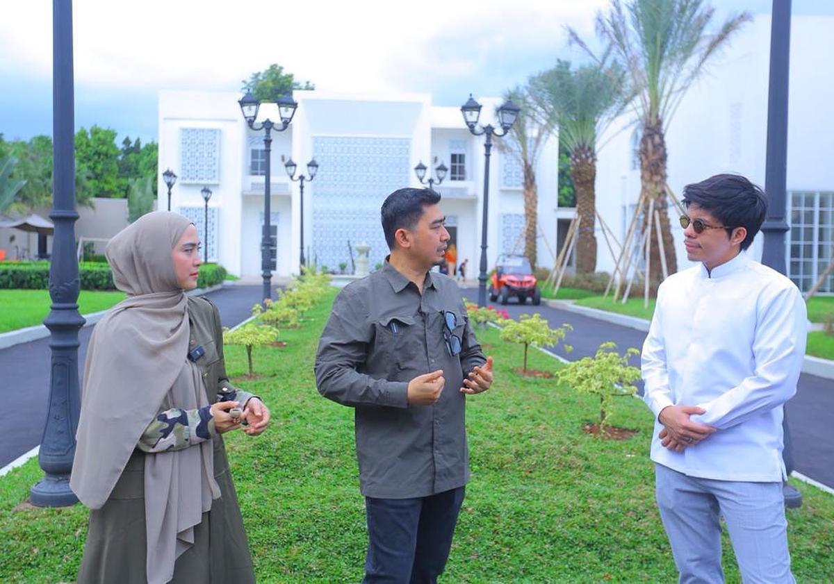 Dari Pendakwah Menjadi Miliarder, Ini Deretan Bisnis Ustaz Solmed yang Menghasilkan Cuan