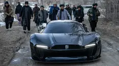 Mobil sport pertama buatan Afghanistan terlihat di luar studio mobil Entop di Kabul, Afghanistan, 13 Januari 2023. Afghanistan menunjukkan kebolehan mereka dalam membuat mobil sport. (AP Photo/Ebrahim Noroozi)