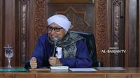 Pengasuh LPD Al Bahjah KH Yahya Zainul Ma'arif alias Buya Yahya. (Foto: YouTube Al Bahjah TV)