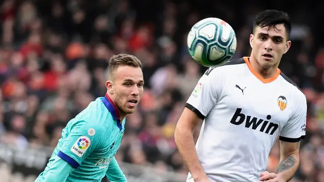 Penyerang Valencia, Maxi Gomez.