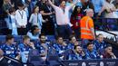 Para pemain utama skuad Manchester City duduk di bangku cadangan saat menghadapi Chelsea pada laga lanjutan pekan ke-37 Liga Inggris 2022/2023 di Etihad Stadium, Manchester (21/5/2023). (AP Photo/Jon Super)