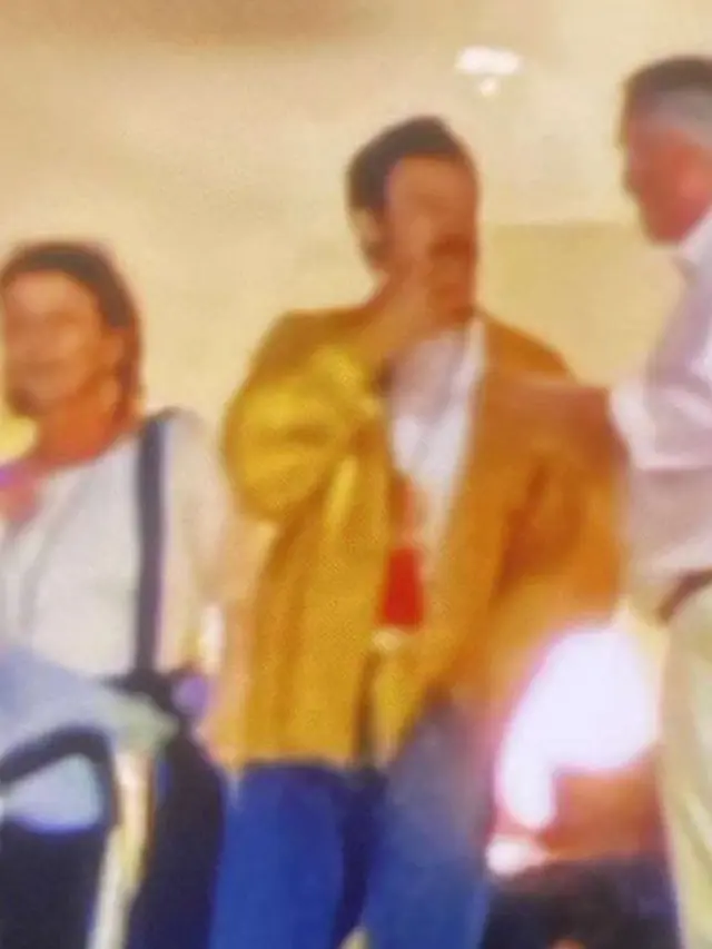 Harry Styles (X/@PopBase)