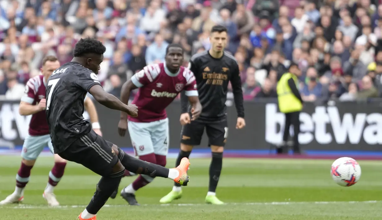 Arsenal gantian mendapatkan penalti di menit ke-50.  Tapi eksekusi Bukayo Saka gagal. (AP Photo/Kirsty Wigglesworth)