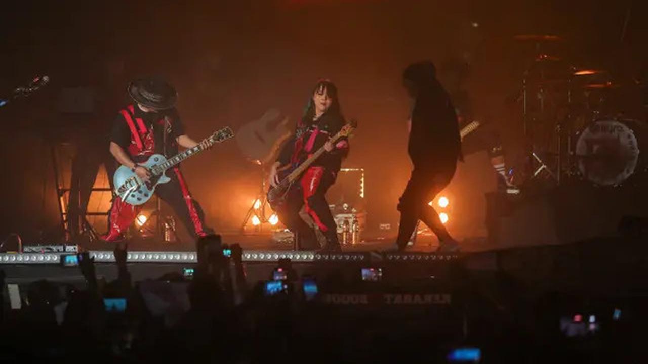 Kotak Band Rayakan Dua Dekade dengan Konser Meriah di GBK