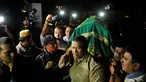 Priya Ramadhani menghembuskan napas terakhir di Rumah Sakit Pondok Indah Jakarta sekitar   pukul 16.50 WIB. Jenazah tiba di rumah duka Jumat (07/03/14) malam usai dimandikan (Liputan6.com/Johan Tallo) 
