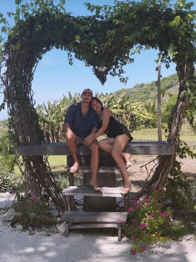 Jessica Iskandar baru saja merayakan hari jadi pernikahan yang ke-1 tahun