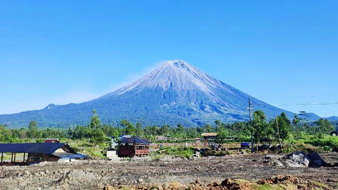 Erupsi Gunung Semeru Level Awas, Seluruh Aktivitas Tambang Ditutup Sementara