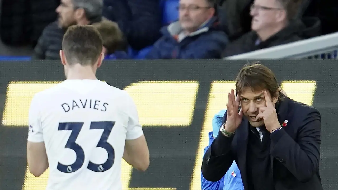 Foto: Main Imbang Lawan Everton di Pertandingan Perdana, Conte Tebar Kode Ancaman Buat Pemain Tottenham