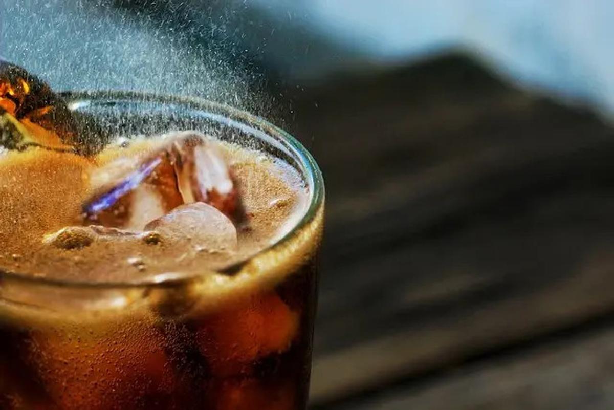 Waspadai! 6 Jenis Minuman Ini Bisa Tingkatkan Kolesterol Anda