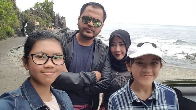 6 Potret Keluarga Haldy Sabri Sebelum Menikah dengan Irish Bella
