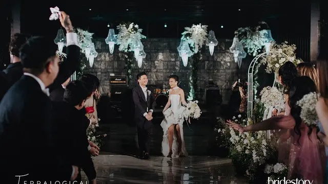 [Fimela] Pernikahan Eva Celia