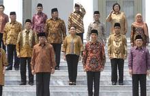 Menteri sektor ekonomi Jokowi makin kencang digoyang dua kubu