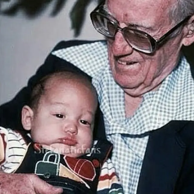 7 Potret Masa Kecil Stefan william, Gaya Rambutnya Curi Perhatian