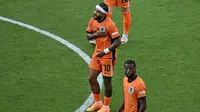 Reaksi bintang Timnas Belanda, Memphis Depay, saat laga kontra Austria pada Grup Euro 2024, di Olympiastadion, Berlin, Selasa (25/6/2024). (AFP/Gabriel Bouys)