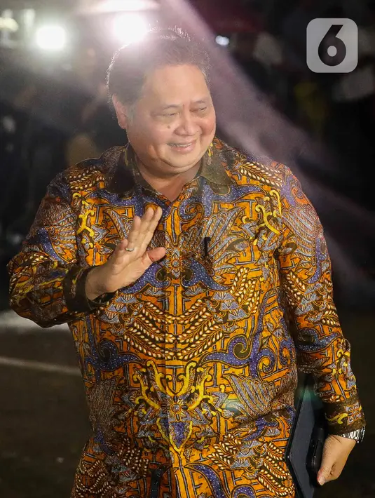 Airlangga Hartarto. Ia adalah Menteri Koordinator Bidang Perekonomian Indonesia periode 2019-2024 pada Kabinet Indonesia Maju Presiden Joko Widodo-Ma'ruf Amin. (Liputan6.com/Herman Zakharia)