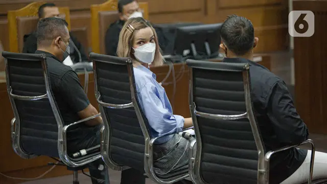 Sidang Pledoi Nia Ramadhani dan Ardi Bakrie