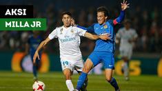 Berita video salah satu aksi jeli anak Pelatih Timnas Indonesia, Luis Milla, saat bertanding di Liga Spanyol divisi Segunda. Seperti apa aksinya?