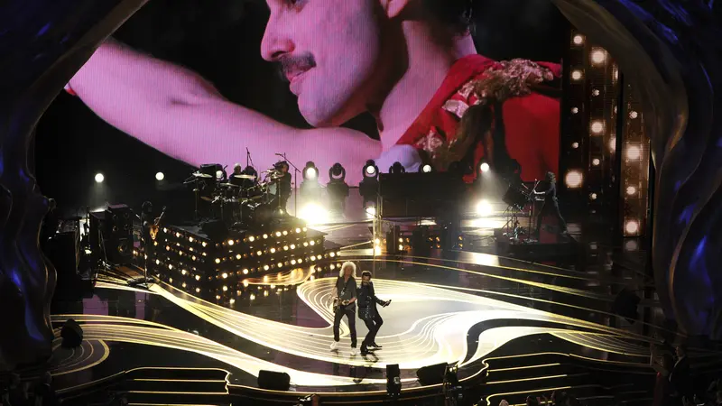 Brian May dan Adam Lambert membuka perhelatan Piala Oscar 2019 (Photo by Chris Pizzello/Invision/AP)