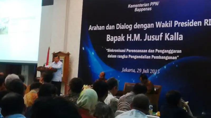  Arahan dan Dialog dengan Wakil Presiden  Sinkronisasi Perencanaan dan Penganggaran Dalam Rangka Pengendalian Pembangunan di kantor Bappenas, Jakarta, Rabu (29/7/2015). 