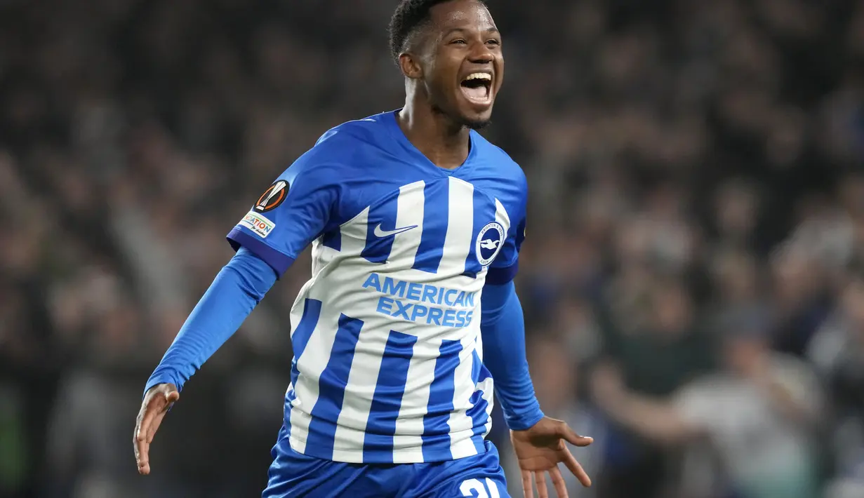 The Seagulls menang 2-0 lewat gol Joao Pedro dan Ansu Fati. (AP Photo/Frank Augstein)