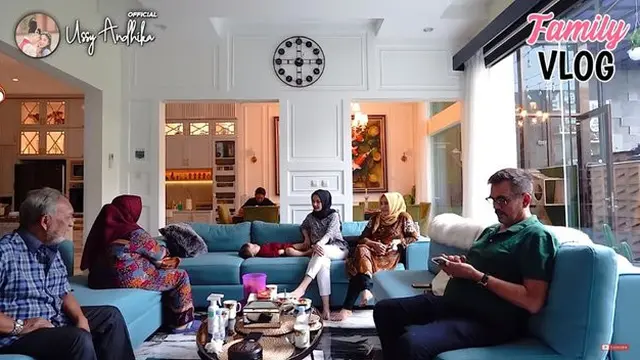 6 Momen Akikah Anak Ussy dan Andhika Pratama, Gelar Acara Makan Daging Kambing