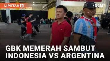 Penonton Merahkan Stadion Utama Gelora Bung Karno Jelang Laga Timnas Indonesia VS Argentina