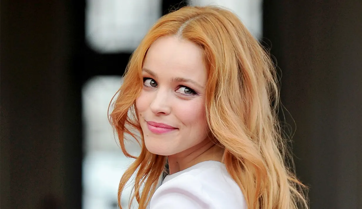 "Miliki beberapa anak akan sangat menyenangkan! Ibuku adalah inspirasi yang keren!" ujarnya seperti yang dilansir dari E! News. (Variety)