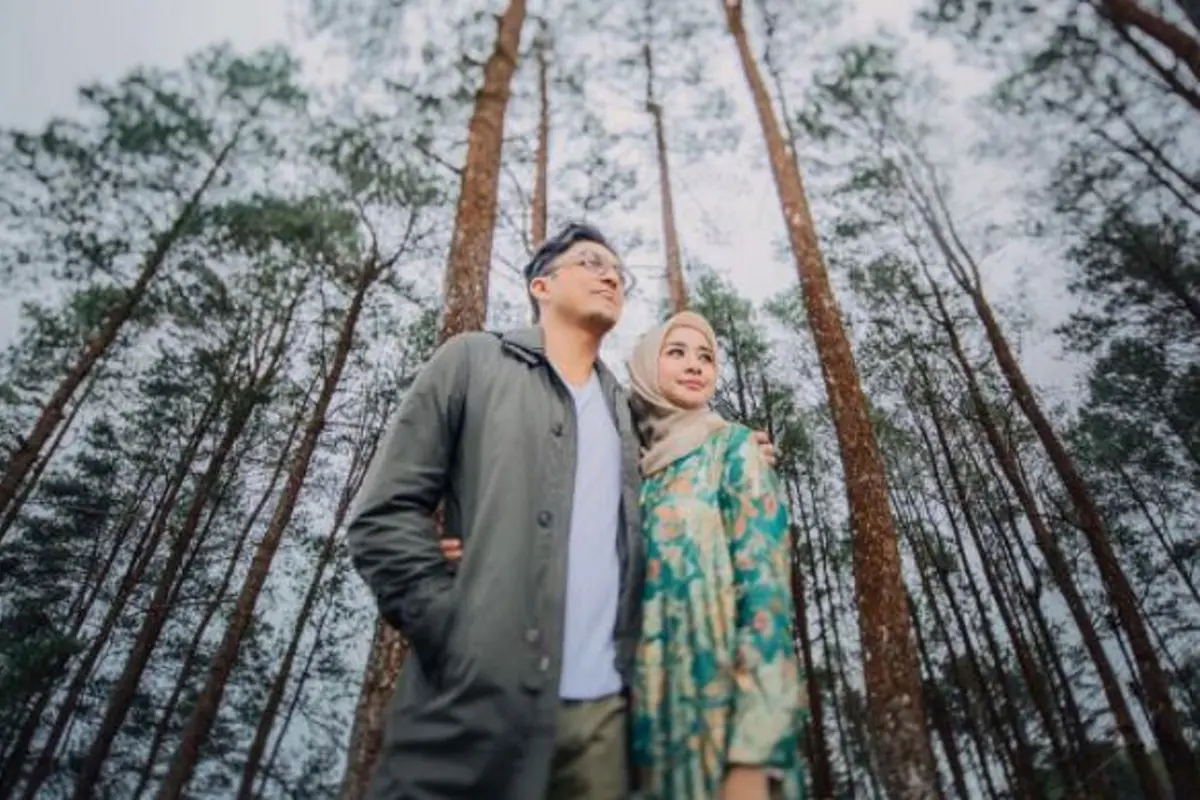 [Bintang] Laudya Cynthia Bella dan Engku Emran