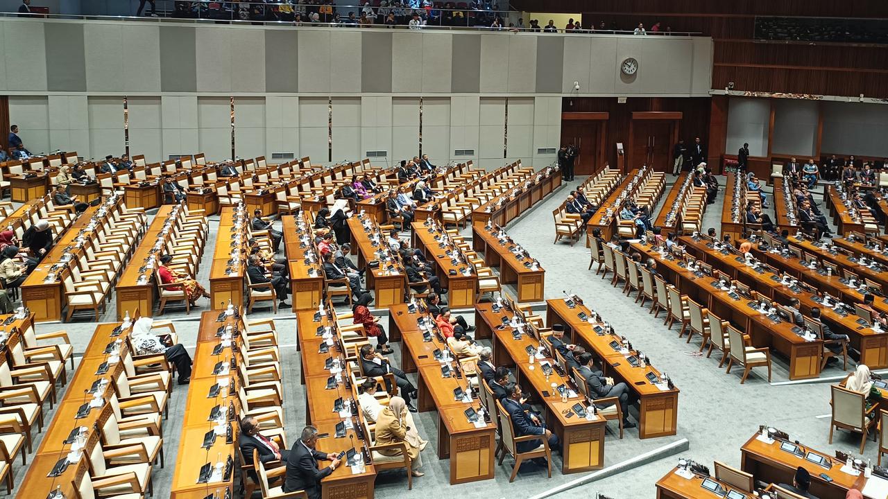 Paripurna Terakhir, RUU MK Hingga RUU PPRT Dibahas Anggota DPR Periode 2024-2029