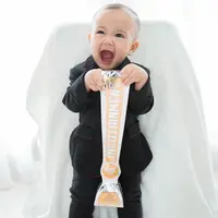 Lucunya Rayyanza kian terlihat saat berekspresi tersenyum. Berbagai pujian mengalir untuk adik dari Rafathar di momen pemotretan pakai jas hitam. Tak heran, gaya elegan Rayyanza ini menuai banyak atensi. (Liputan6.com/IG/raffinagita1717)