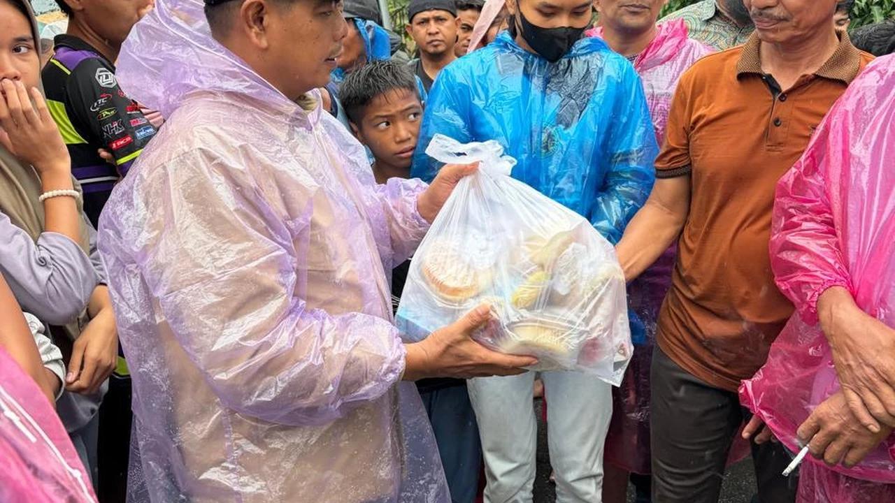 41 SPPG di Sumatera Barat Distribusikan 108.029 Paket Makanan untuk Warga Terdampak Bencana Banjir