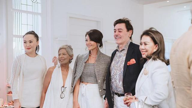 Pesta Pernikahan Farah Quinn di Jakarta