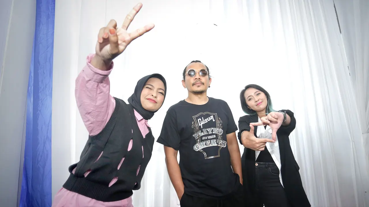 [Fimela] Band Kotak